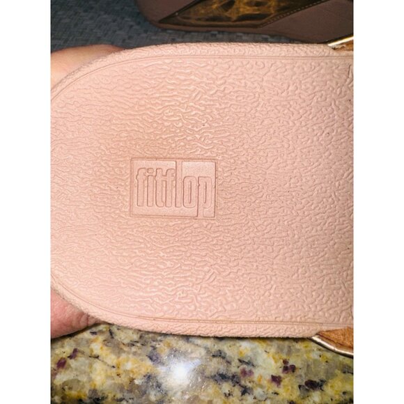 Fitflop Demelza Logo Toe-Thong Sandals Metallic Gold Leather Sandals 7 Cushioned - Picture 9 of 12